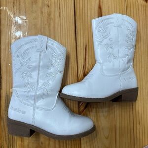 White bebe girls Cowgirl Boots size 11 children’s